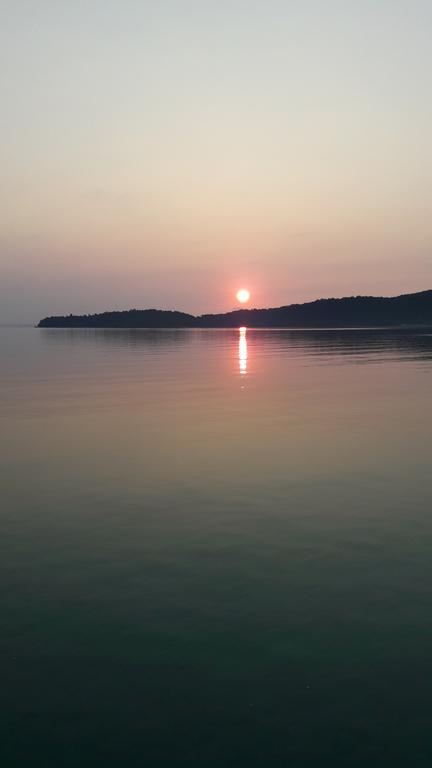 Sunny Bungalow Koh Rong Sanloem Bagian luar foto